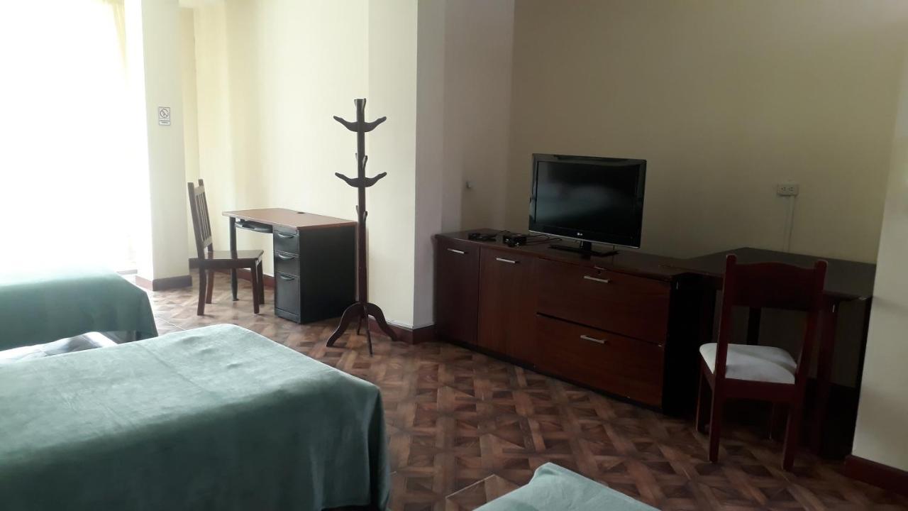 El Cardenal Hotel Loja Bagian luar foto